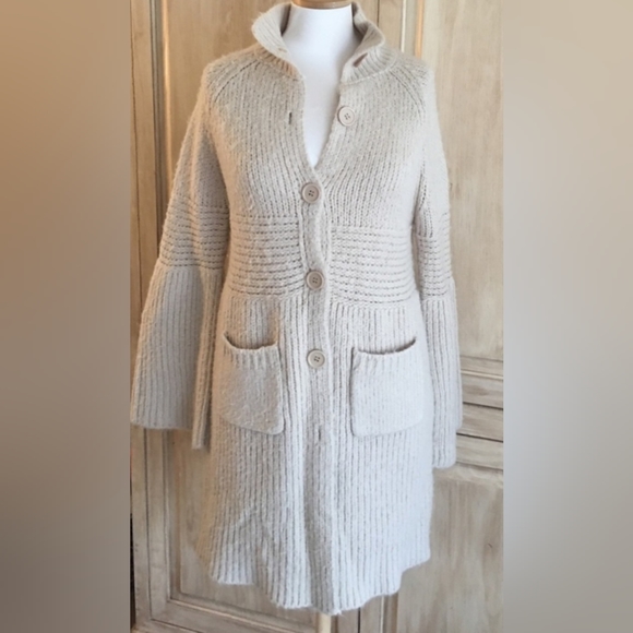 Soft Fuzzy San Souci Button up Cardigan sweater jacket. Boutique beige cream - Picture 1 of 9